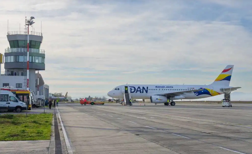 Dan Air a uitat de Aeroportul Brașov | MyTex.ro