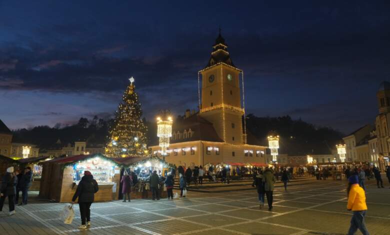 Decembrie de poveste. Când se dechide Târgul de Crăciun din Piaţa Sfatului. Toate informaţiile 3 Decembrie de poveste | MyTex.ro