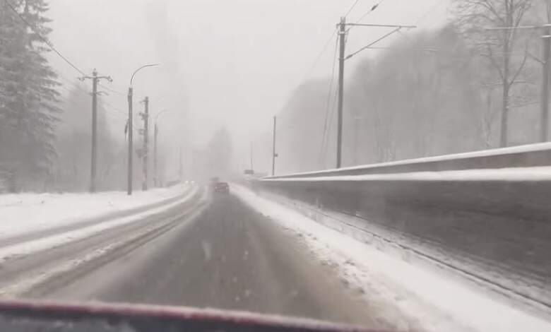 Infotrafic: Ninsoare viscolită DN 1 Ploiești - Brașov 3 ninsoare | MyTex.ro