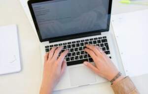 Amenzi de până la 200.000 de lei pentru tranzacții cu lucrări de diplomă | MyTex.ro