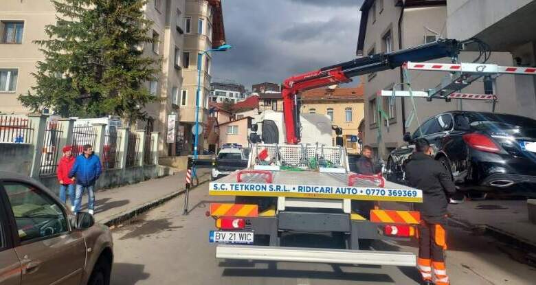 Câte mașini parcate neregulamentar au fost ridicate în Brașov de Anul Nou | MyTex.ro