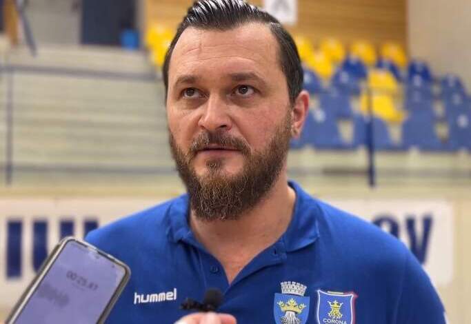 Corona Brașov. Antrenorul Iulian Stamate este optimist, dar... 3 Corona Brașov | MyTex.ro