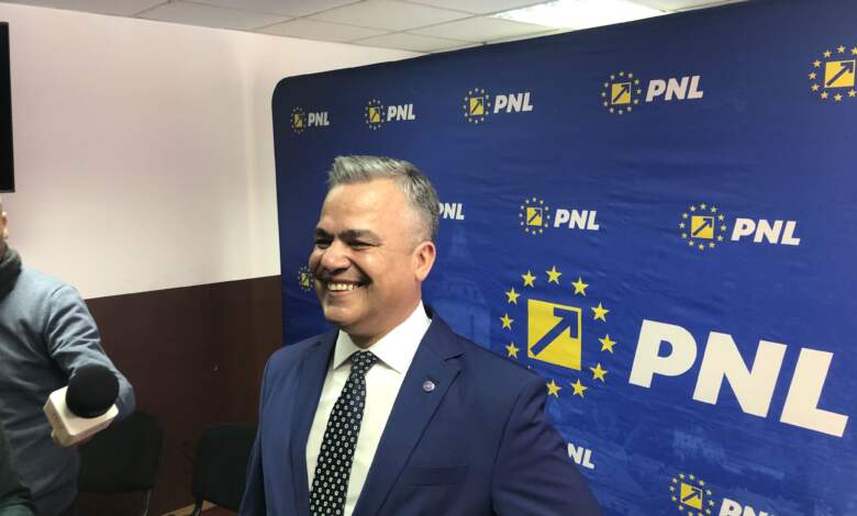 Alegeri 2024 Brașov. PNL nu vrea alianță cu PSD / Declarația lui Adrian Veștea 3 Alegeri 2024 Brașov | MyTex.ro