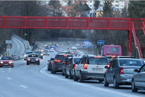 Restricții de trafic pe DN 1 pentru demontarea unei pasarele pietonale 3 Restricții | MyTex.ro