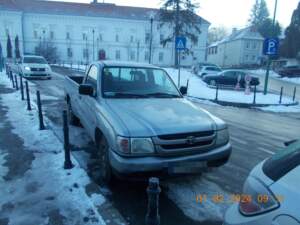 Fiecare parchează unde apucă | MyTex.ro