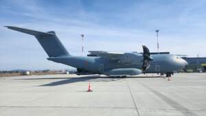 Un avion a fost lovit de fulger când se pregătea să aterizeze | MyTex.ro