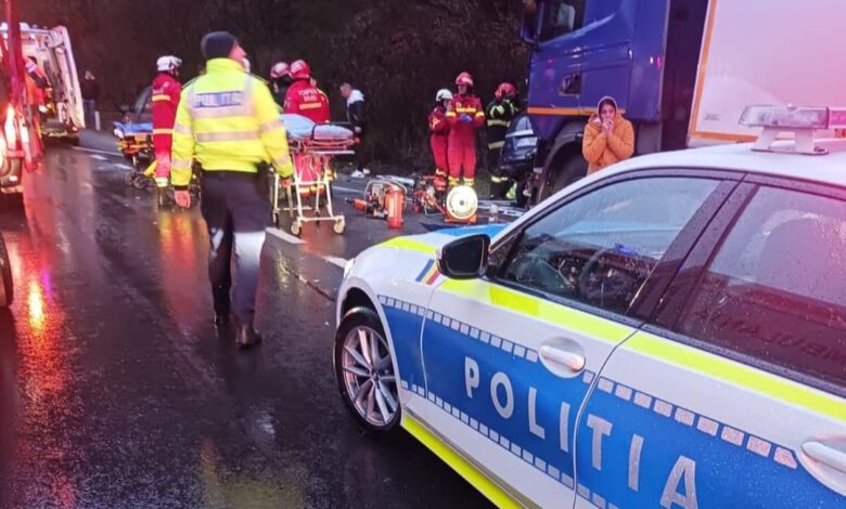 Ultima oră. Accident cu cinci victime, pe DN 13, în Pădurea Bogății 3 Accident | MyTex.ro