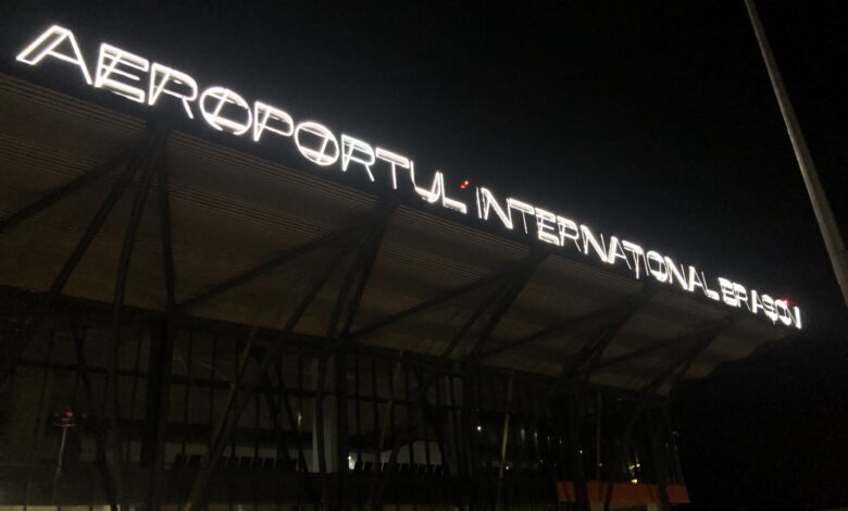 Aeroportul Brașov. Și programul de 12 ore e prea mare acum 3 Aeroportul Brașov | MyTex.ro
