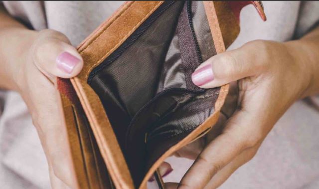 Studiu. Munca nu-i scapă pe români de sărăcie 3 Studiu. Munca nu-i scapă pe români de sărăcie | MyTex.ro