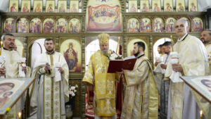 Resfințire după restaurare în biserica din Voila | MyTex.ro