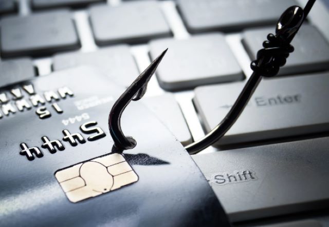 Tentativă de fraudă de tip phishing la eMAG 3 Tentativă de fraudă de tip phishing la eMAG | MyTex.ro