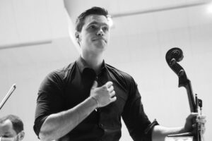 Concert cu două simfonii | MyTex.ro