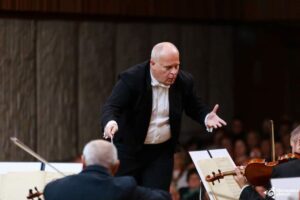 Horia Mihail cântă Mozart la Sala Patria | MyTex.ro
