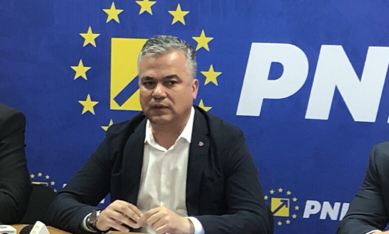 Ce proiecte are Adrian Veștea ca președinte al Consiliului Județean Brașov / Despre Spitalul Regional, trenul metropolitan ori aeroport 3 Ce proiecte are Adrian Veștea | MyTex.ro