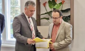 Adrian Veștea s-a înscris oficial în cursa pentru Consiliul Județean | MyTex.ro
