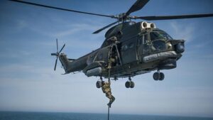 Avioane și elicoptere militare pe cerul Brașovului | MyTex.ro