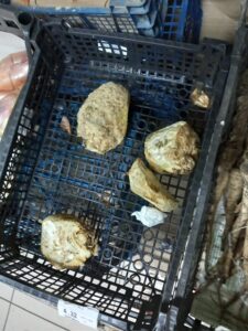 Magazin alimentar din Brașov, închis de Protecția Consumatorilor 18 închis de Protecția Consumatorilor | MyTex.ro