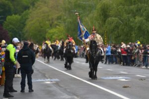 Glorie eternă eroilor neamului românesc | MyTex.ro