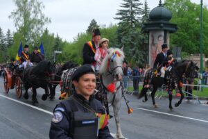 Glorie eternă eroilor neamului românesc | MyTex.ro