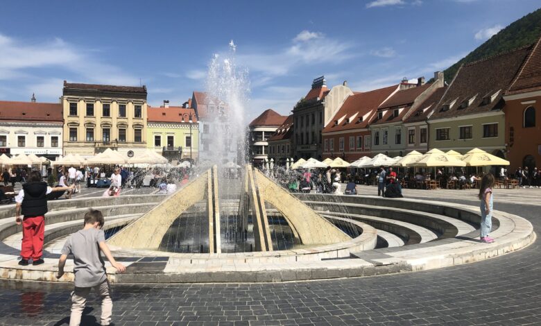 Studenți din toată țara, flashmob în Piața Sfatului 3 Studenți din toată țara | MyTex.ro