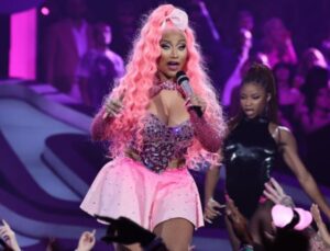 Nicki | MyTex.ro