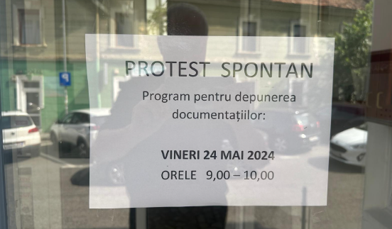 Continuă protestul spontan la APM Brașov / Atenție, nu sunt preluate și înregistrate solicitări și documentații 3 Continuă protestul spontan la APM Brașov | MyTex.ro