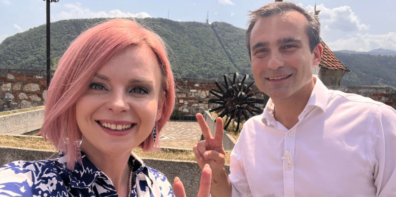 Blat la alegerile pentru Biroul Național USR? / Destăinuirea Flaviei Boghiu: „Antidemocratic” 3 Blat la alegerile pentru Biroul Național USR? | MyTex.ro