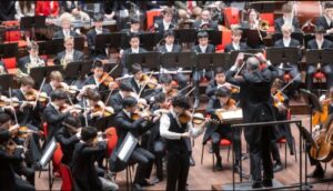 Eton College Symphony Orchestra concertează la Brașov | MyTex.ro