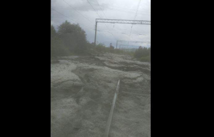 Intervenții în Brașov și alte opt județe, în timpul Codului Portocaliu de furtuni și vijelii 3 intervenții | MyTex.ro