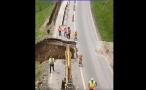 Circulați cu prudență pe DN73! Se lucrează intens pe mai multe sectoare din județul Brașov | MyTex.ro
