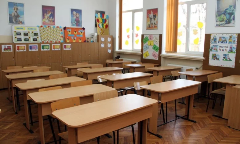 Săptămână ruptă pentru elevi și profesori 3 Săptămână ruptă pentru elevi și profesori | MyTex.ro