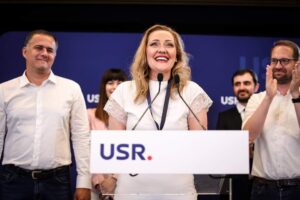 Ariana Bucur | MyTex.ro