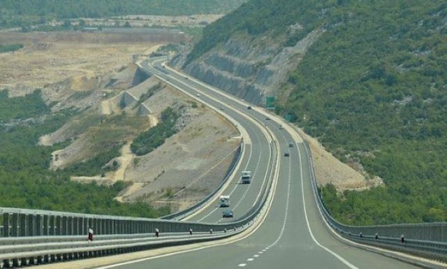 Autostrada Sibiu – Făgăraș: Constructorul începe organizarea de șantier 3 Autostrada Sibiu – Făgăraș | MyTex.ro