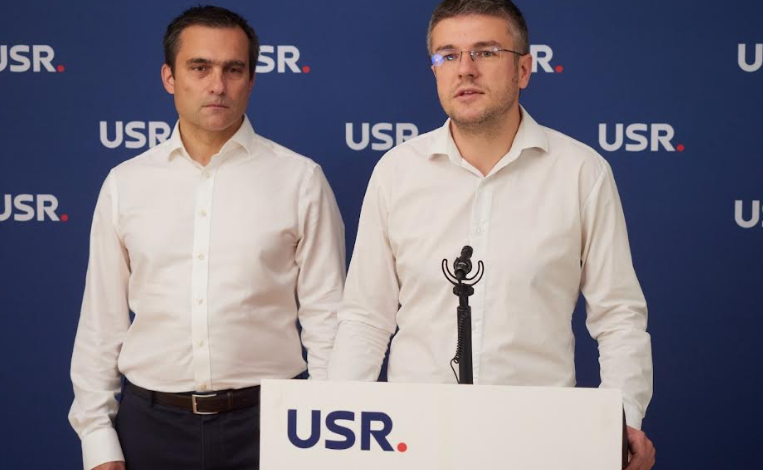 Liderii USR Brașov: „Ne asumăm misiunea să apărăm Brașovul și să construim rezistența alături de societatea civilă, având zero încredere în capacitatea PNL-PSD să guverneze la nivel local și județean” 5 | MyTex.ro