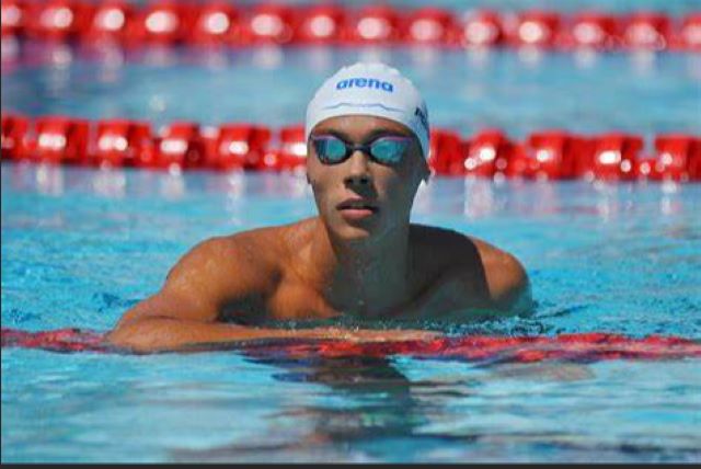 David Popovici, recompensat de Ion Țiriac 3 David Popovici | MyTex.ro