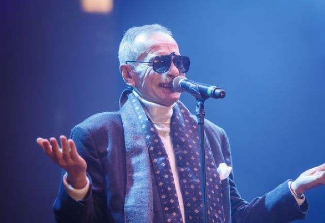 S-a stins cântărețul italian Pino D'Angio (video) 3 S-a stins cântărețul italian Pino D'Angio | MyTex.ro