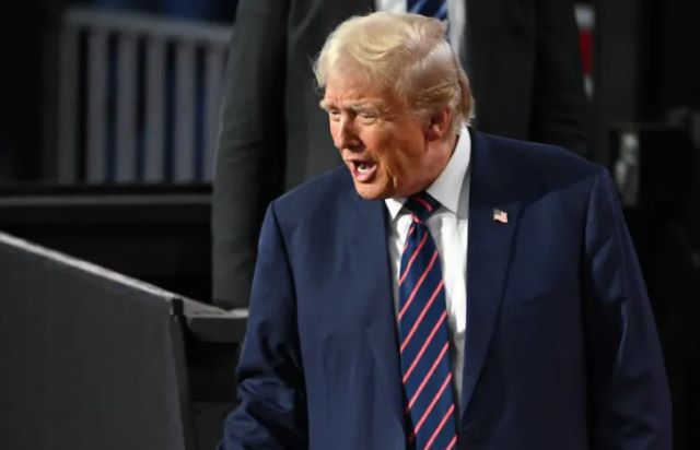 Prima reacție a lui Donald Trump după retragerea lui Biden 3 Prima reacție a lui Donald Trump după retragerea lui Biden | MyTex.ro