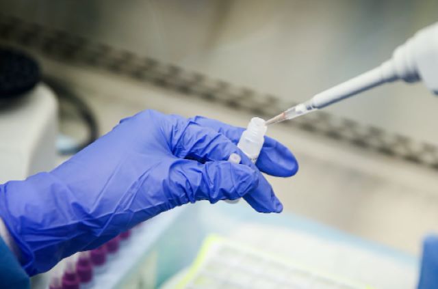 Numărul cazurilor de COVID-19 continuă să crească în România 3 Numărul cazurilor de COVID-19 continuă să crească în România | MyTex.ro