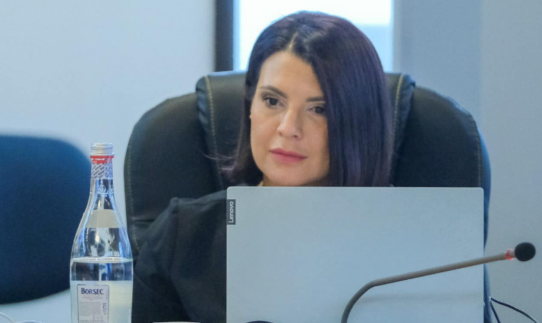Alexandra Crivineanu (PSD): „Incompetența și huliganismul celor de la USR din Primăria Brașov trebuie să înceteze!” 3 Alexandra Crivineanu | MyTex.ro