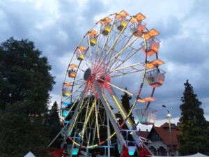 Festival văratic la Bran | MyTex.ro