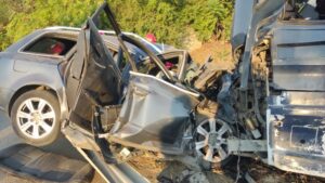 Tragedie în această dimineață! Doi morți în urma coliziunii dintre un autoturism și un TIR 7 Tragedie | MyTex.ro