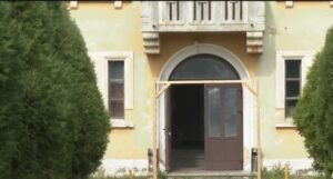 Revoltă a părinților care au copii de grădiniță la Sânpetru | MyTex.ro