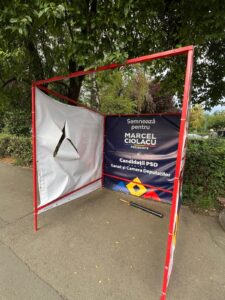 Încă un cort PSD a fost vandalizat în Brașov | MyTex.ro