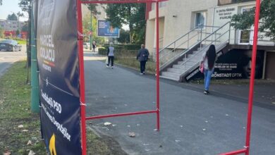 Încă un cort PSD a fost vandalizat în Brașov | MyTex.ro