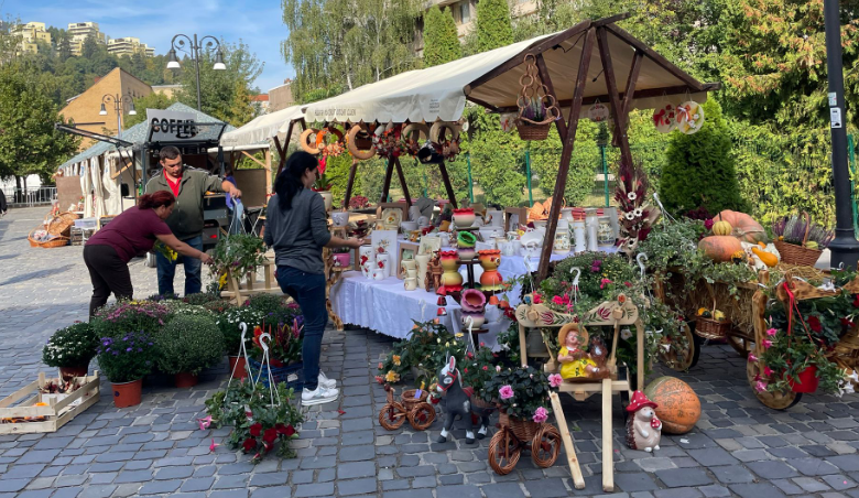 Se deschide Festivalul Florilor de la Brașov / Va cânta Mircea Baniciu / Toate detaliile 3 Se deschide Festivalul Florilor de la Brașov | MyTex.ro
