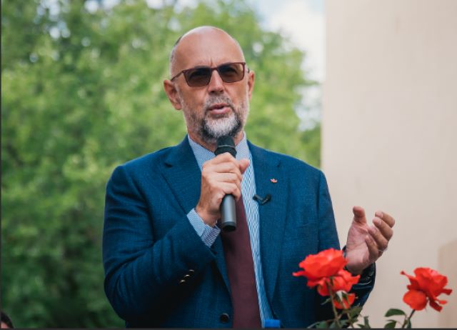 Kelemen Hunor candidează la prezidențiale 3 Kelemen Hunor candidează la prezidențiale | MyTex.ro