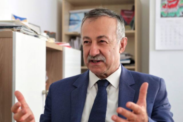 Oficial ungar la Brașov: Andreanum, model de autonomie și pentru maghiarii din România 3 model de autonomie și pentru maghiarii din România | MyTex.ro