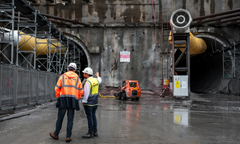 Aproape 1 kilometru de tuneluri | MyTex.ro