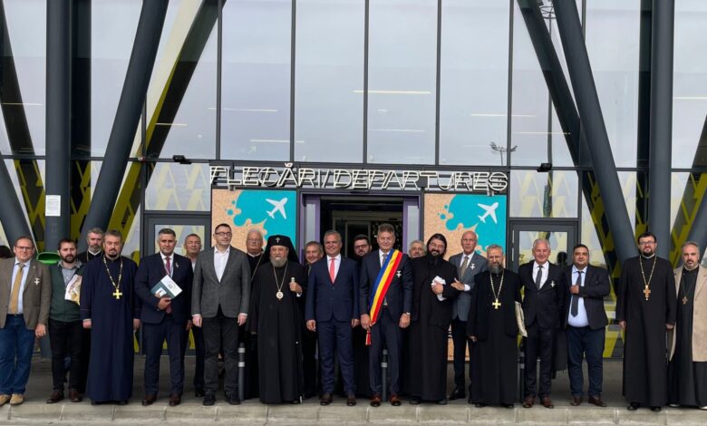 ÎPS Laurențiu Streza, vizită la Aeroportul Internațional Brașov / Slujbă de sfințire... 3 laurențiu | MyTex.ro