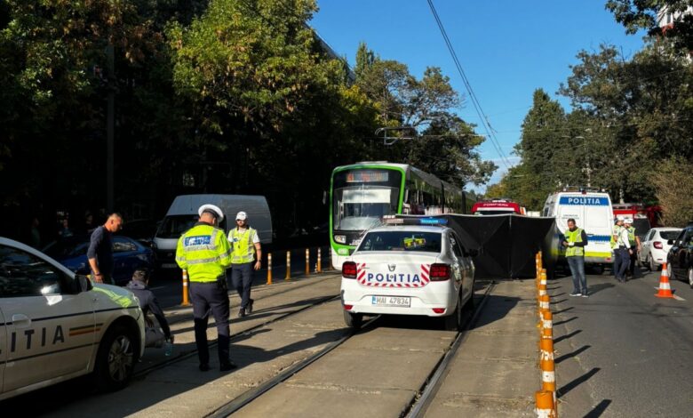 Pieton accidentat mortal de tramvai 3 Pieton | MyTex.ro